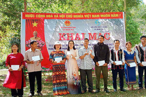 XÃ NGỌK RÉO TỔ CHỨC CÁC MÔN THỂ DỤC THỂ THAO, VĂN HÓA, VĂN NGHỆ, ẨM THỰC TẠI NGÀY VĂN HÓA, GẮN VỚI TRƯNG BÀY  SẢN PHẨM ĐẶC TRƯNG TẠI SUỐI ĐĂK LÔI,  THÔN KON JONG XÃ NGỌK RÉO